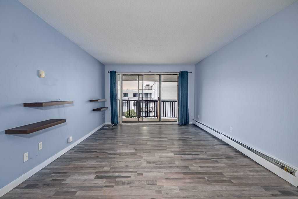 Photo of 12170 222 Street #319, Maple Ridge, BC V2X 8H1 (MLS # R3156533)