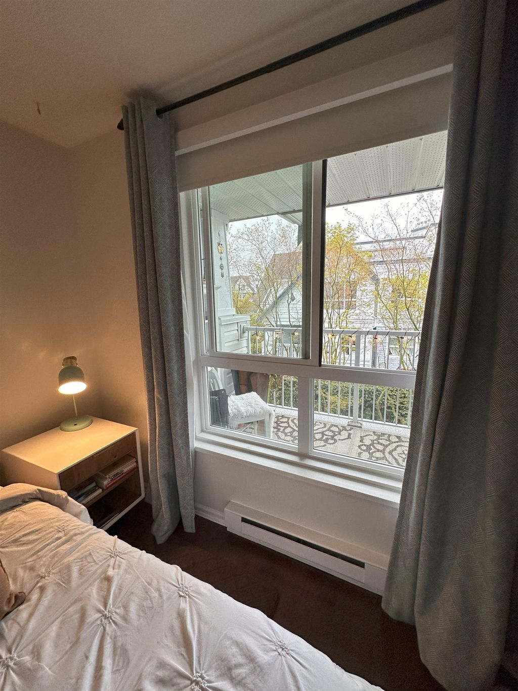 listing image 1100296825299195627