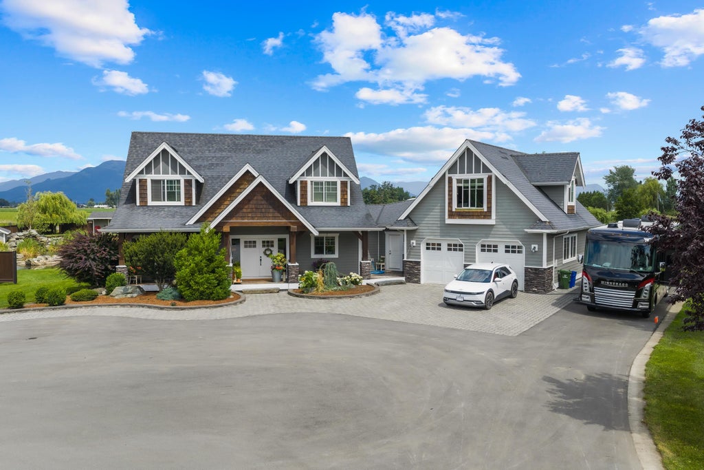 Photo of 49517 Prairie Central Road, Chilliwack, BC V2P 6H3 (MLS # R3137542)