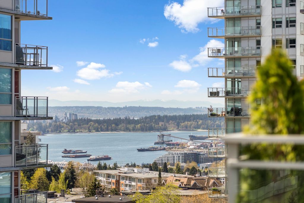 listing image 1104643624462990423
