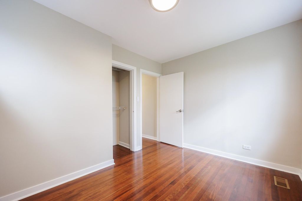listing image 1100491932155958609