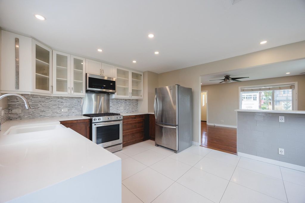 listing image 1105598085890372807