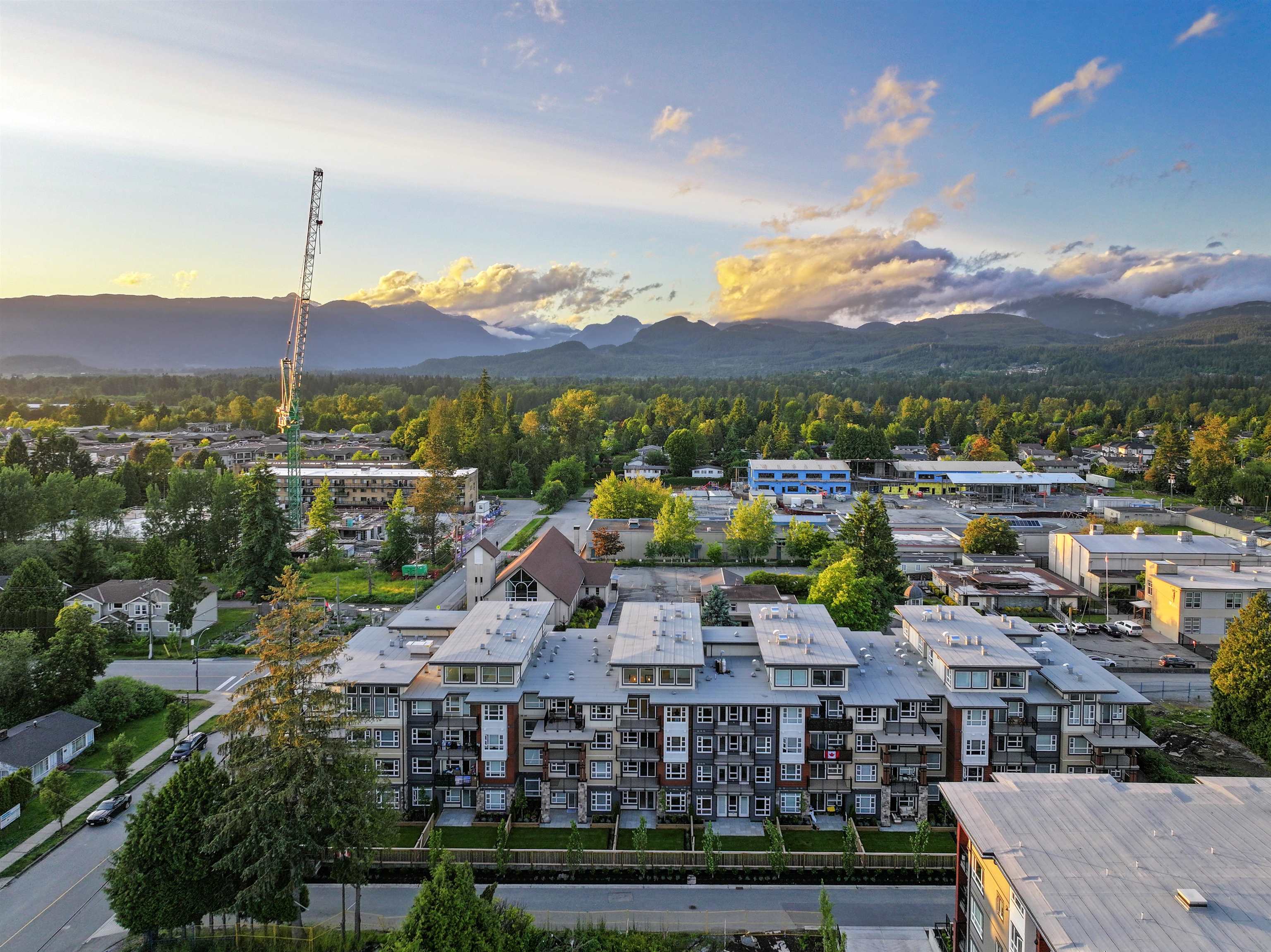 22562 121 Avenue 410