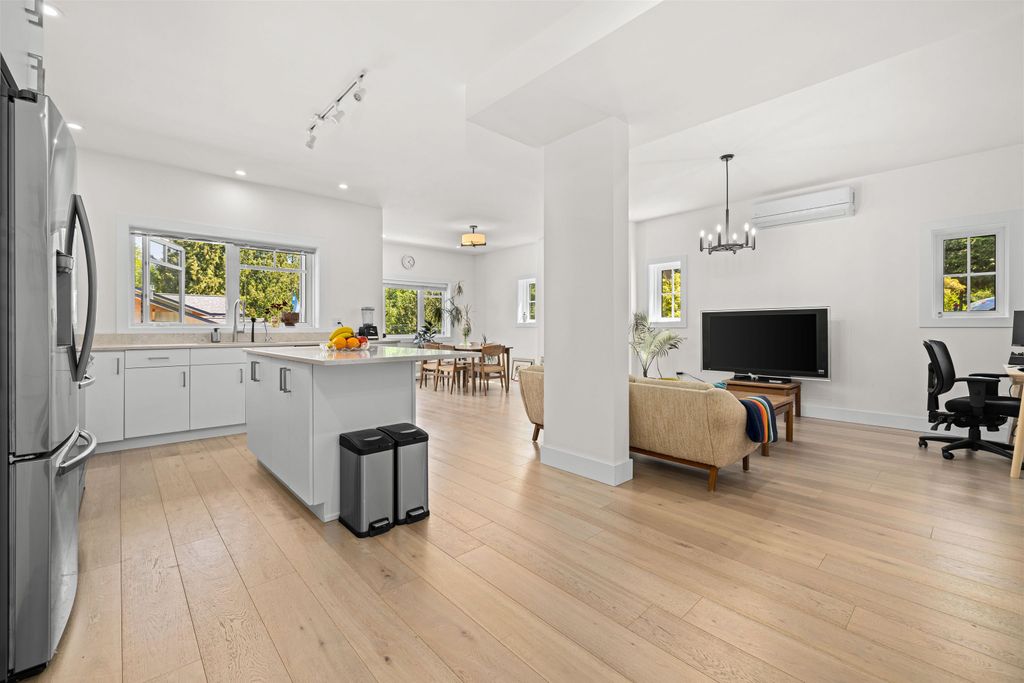 listing image 1105872829848269573