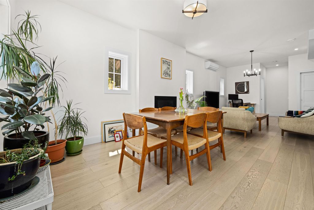 listing image 1106012665308722201