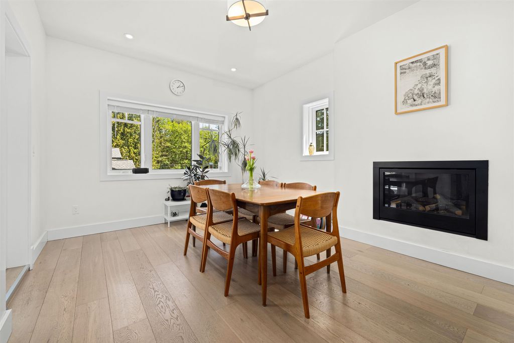 listing image 1109105510331304773