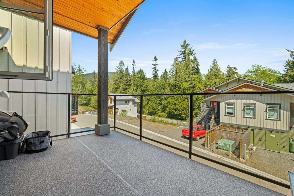 listing image 1107440693078156861