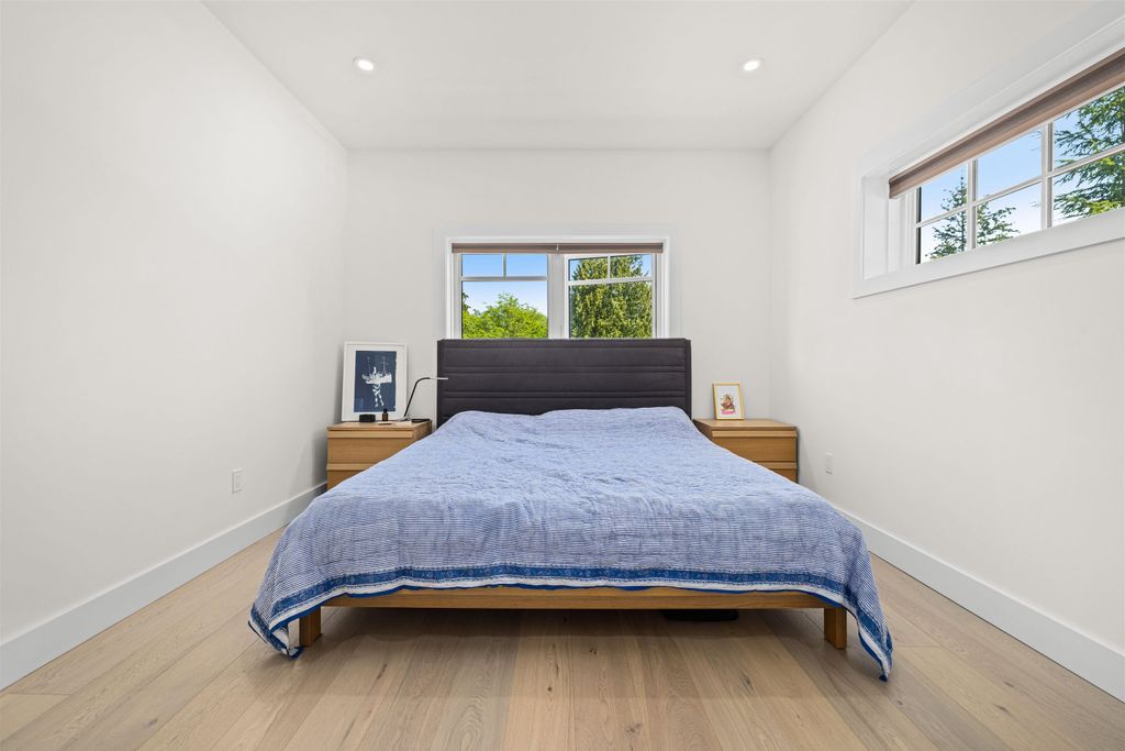 listing image 1107454501699330227