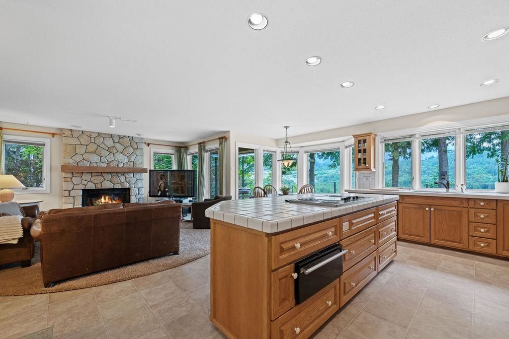 listing image 1109712274736423971