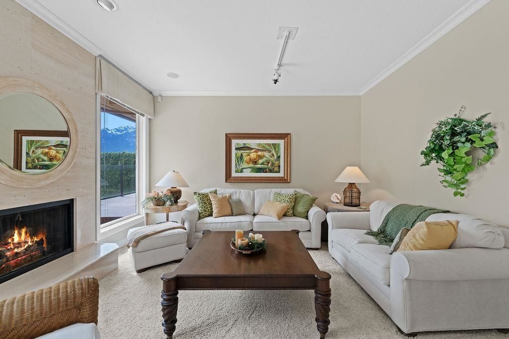 listing image 1104363299769539157