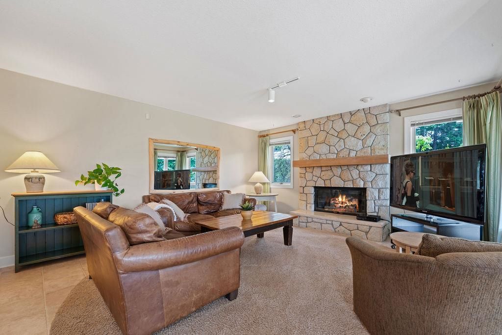 listing image 1108241890235360387