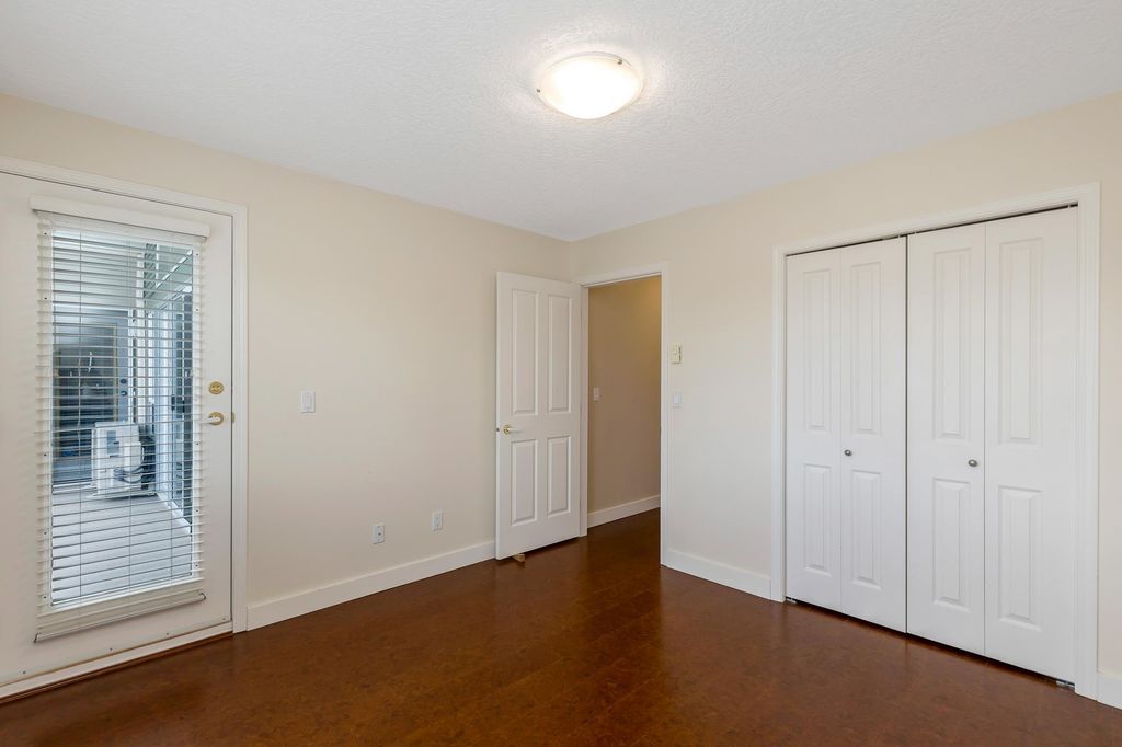 listing image 1103767623736468364