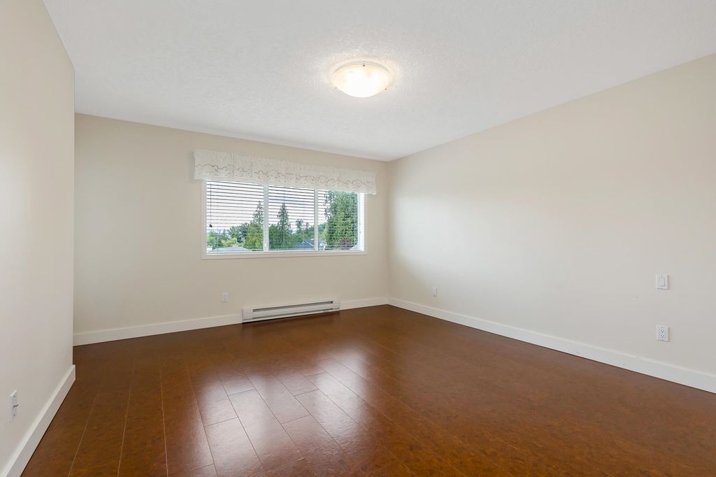 listing image 1104479647052528460