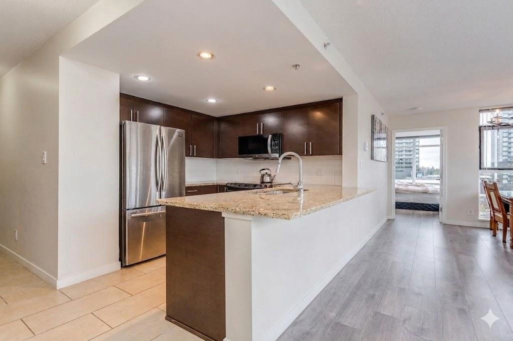 575 Delestre Avenue 806