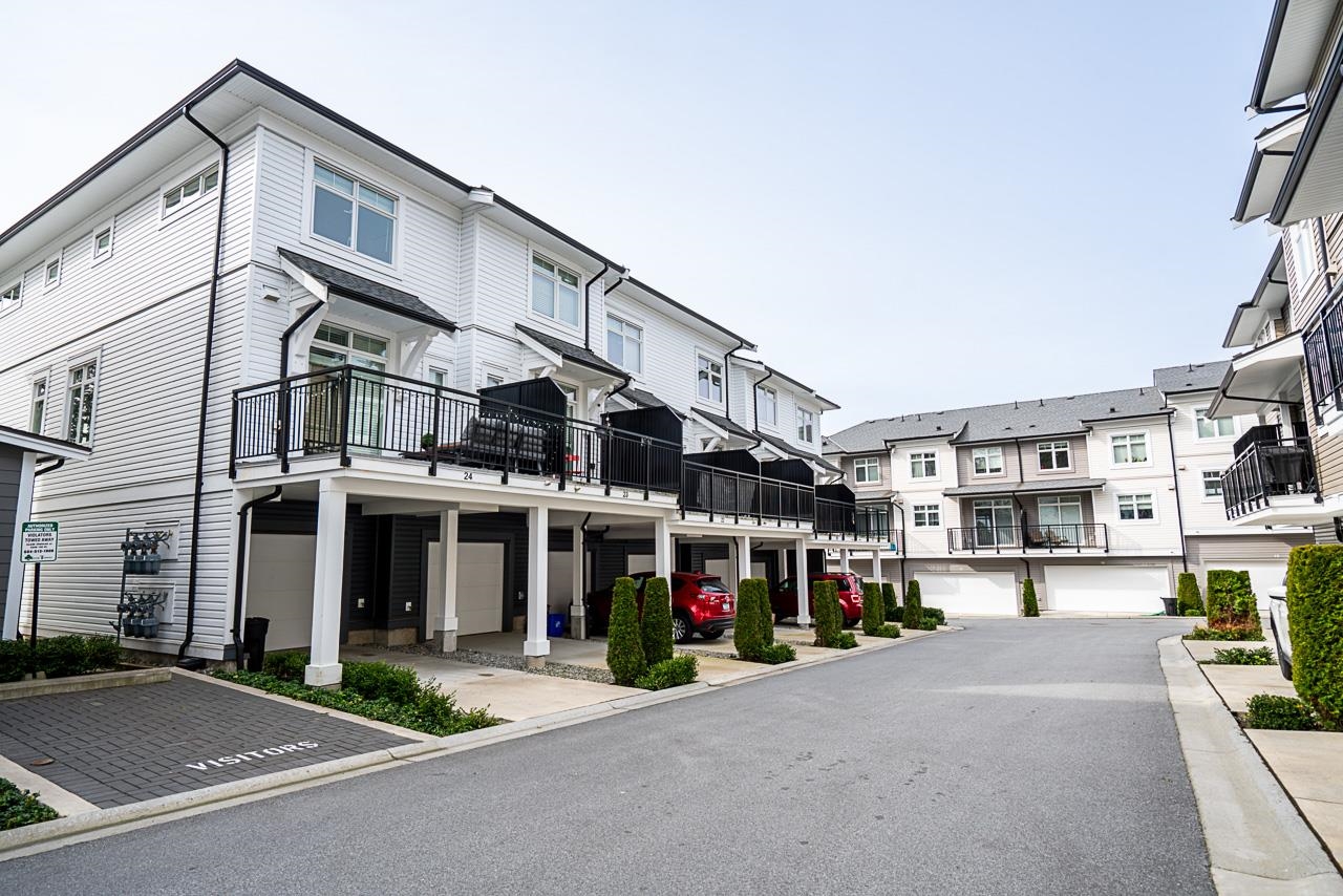 2070 Oak Meadows Drive 24