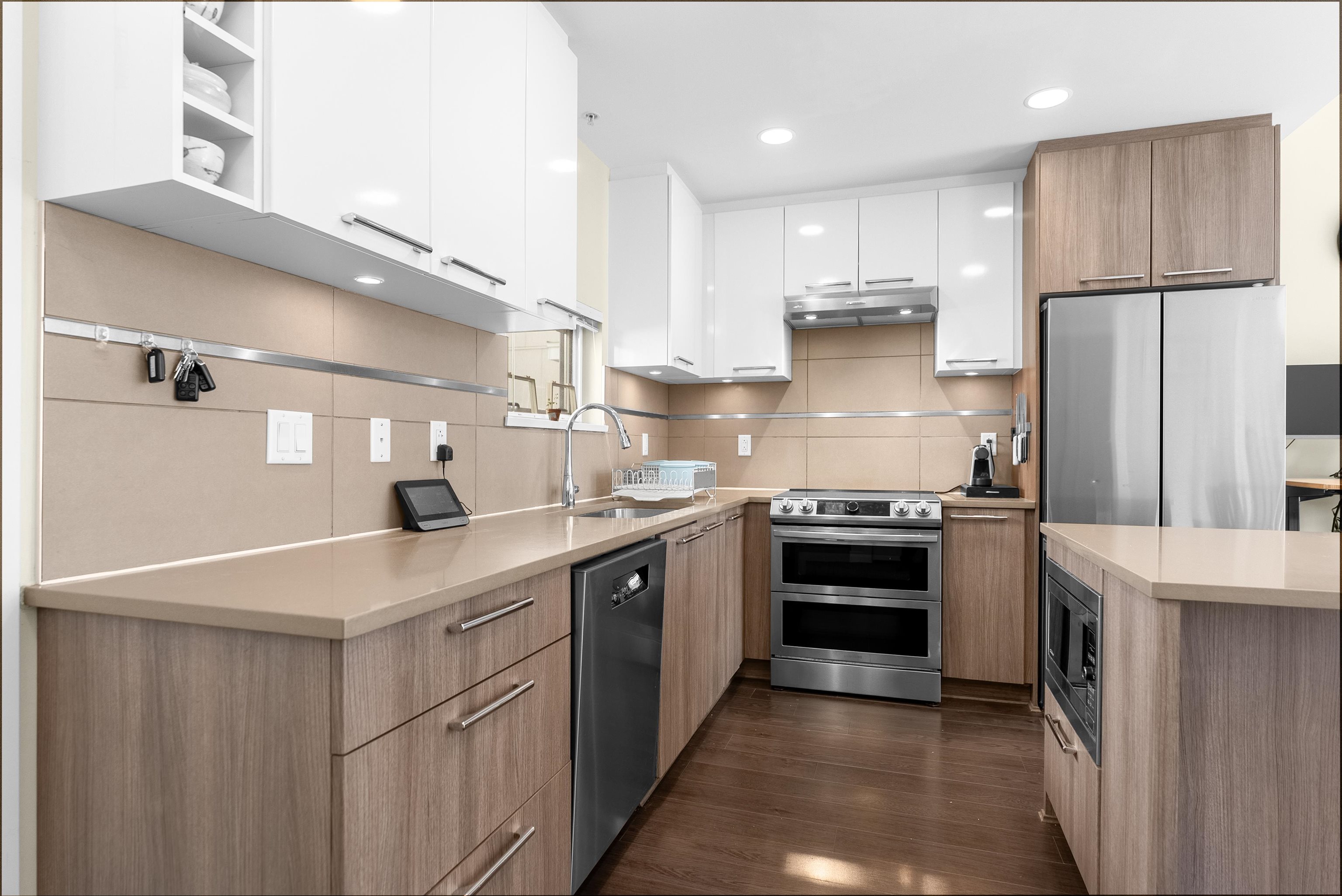 9350 University High Street 407