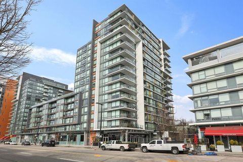 159 W 2nd Avenue 221 Vancouver BC V5Y 0L8