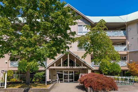 15150 29a Avenue 305 Surrey BC V4P 3B1