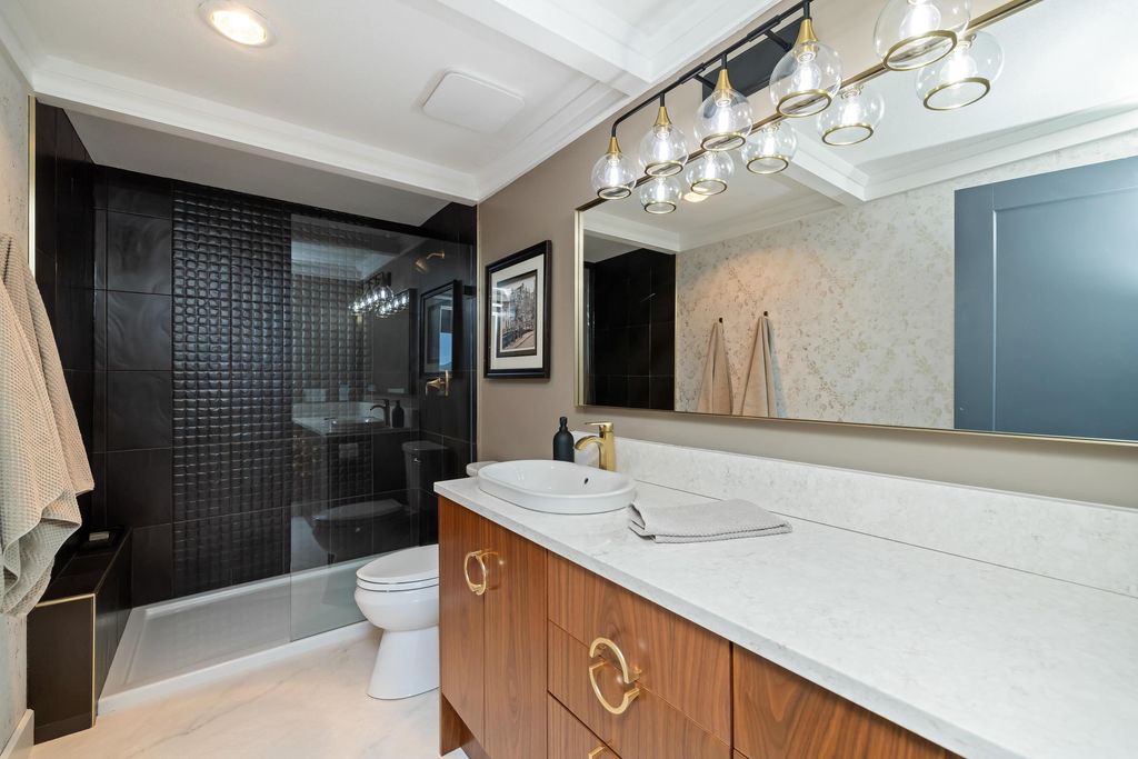 listing image 1107429063418122459