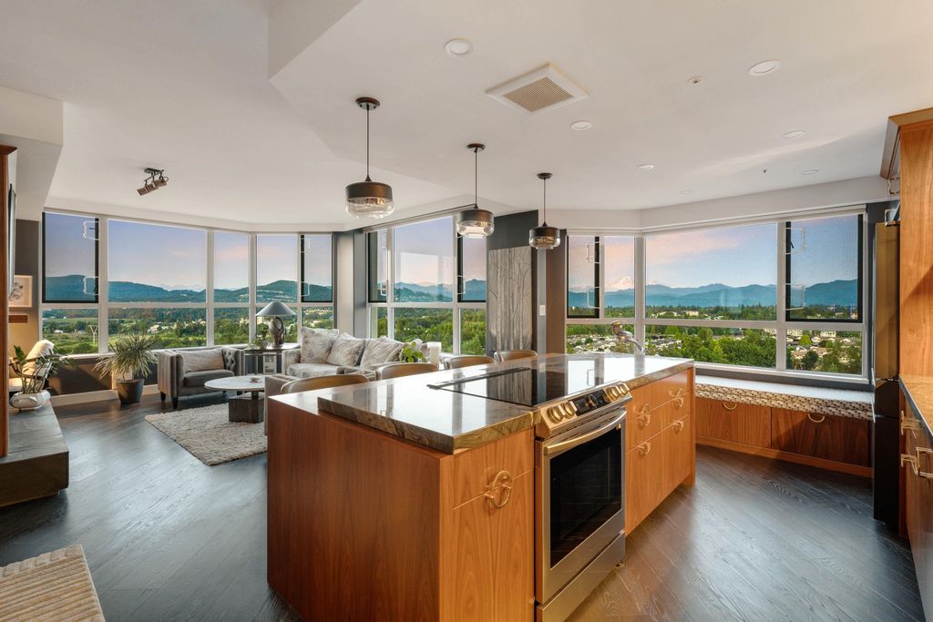 listing image 1102125601085142816