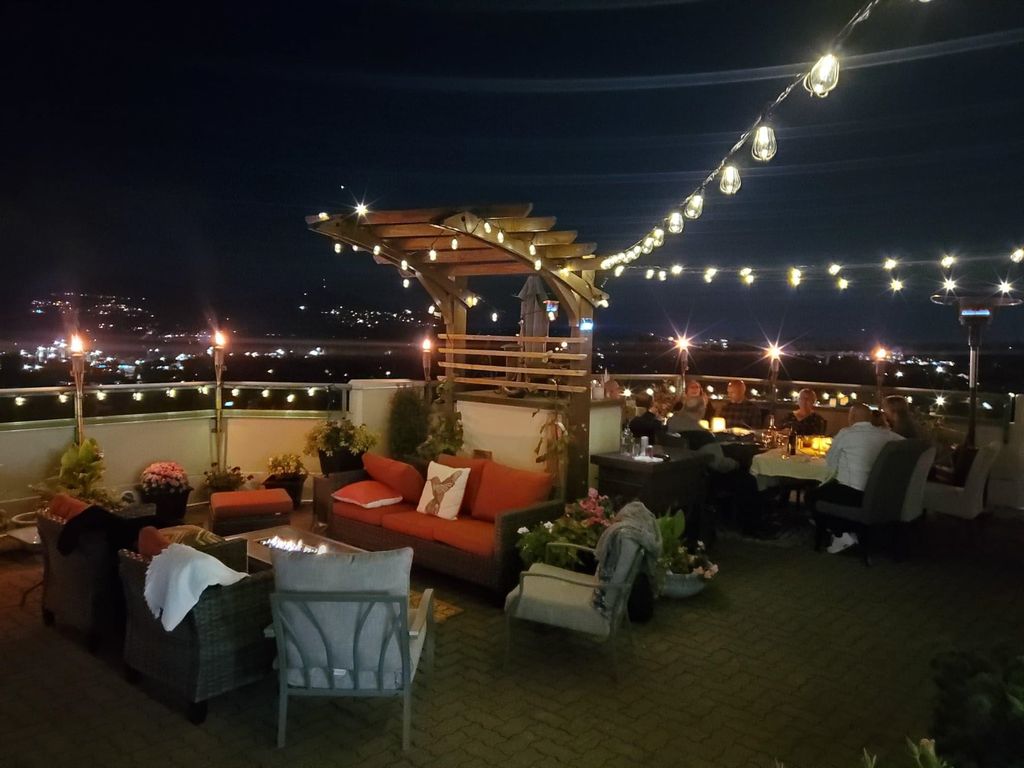 listing image 1109892371036911883