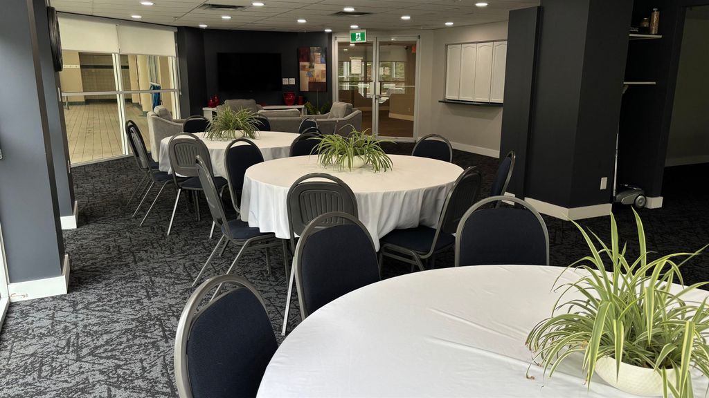 listing image 1109131436324565790