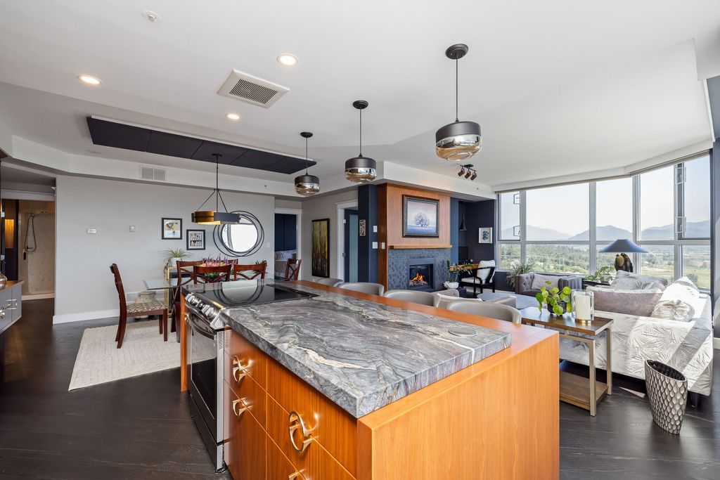 listing image 1102250566128404754