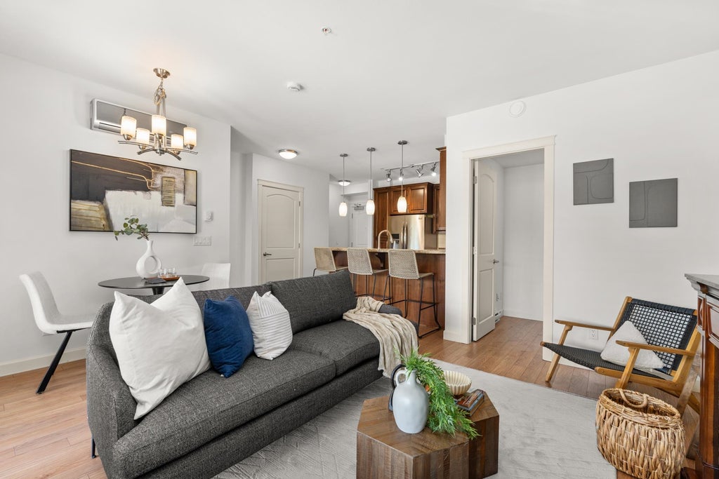 Photo of 2860 Trethewey Street #202, Abbotsford, BC V2T 0G5 (MLS # R3120298)