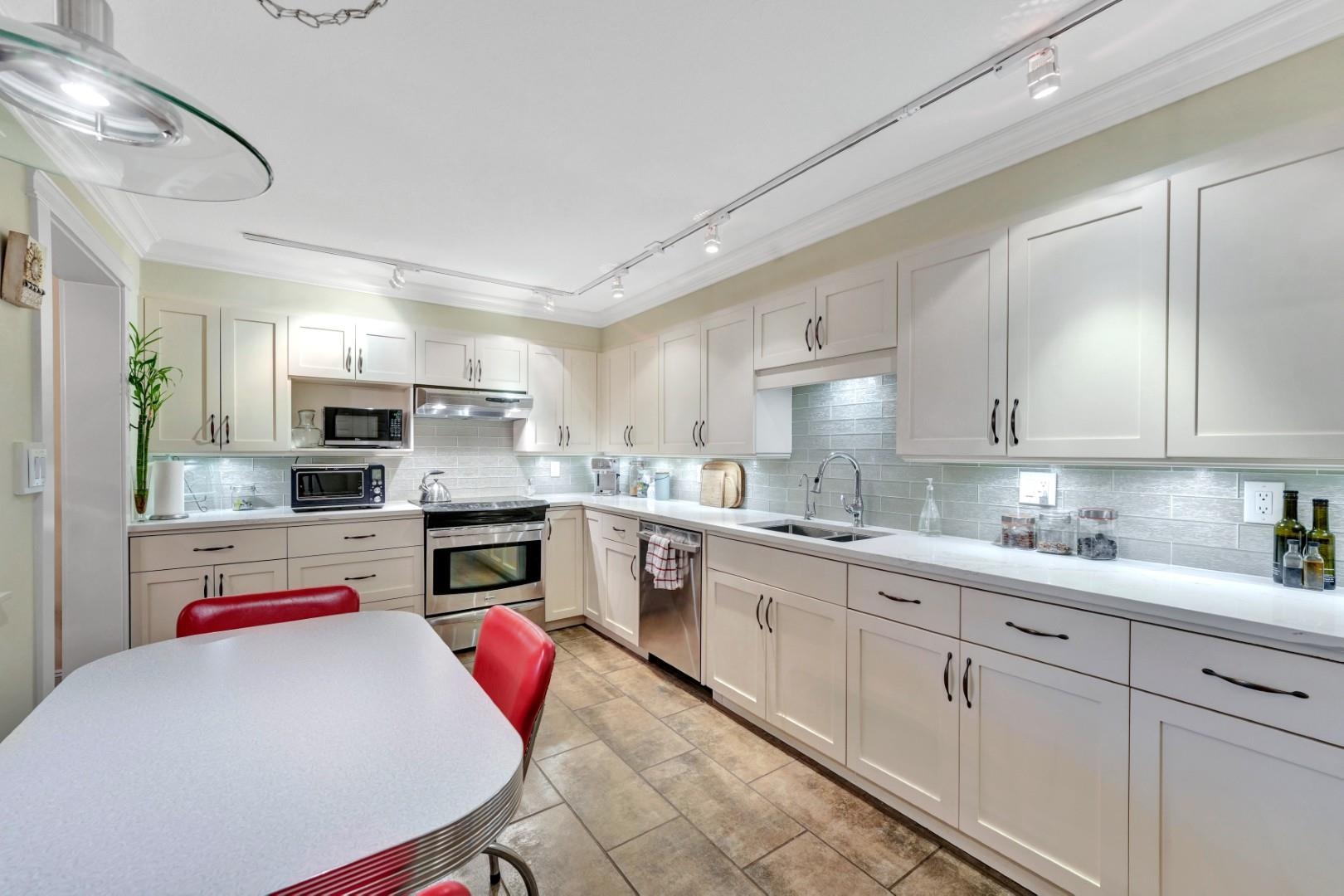 1210 Quayside Drive 109B