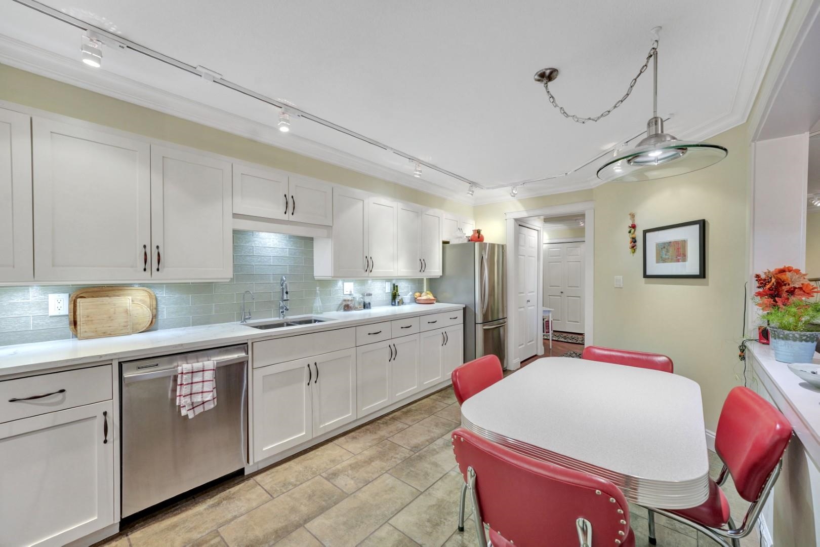 1210 Quayside Drive 109B