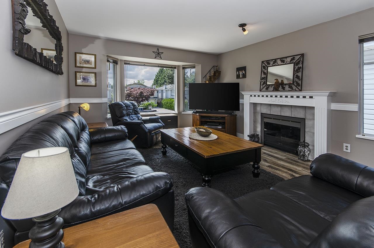 649 Pender Place