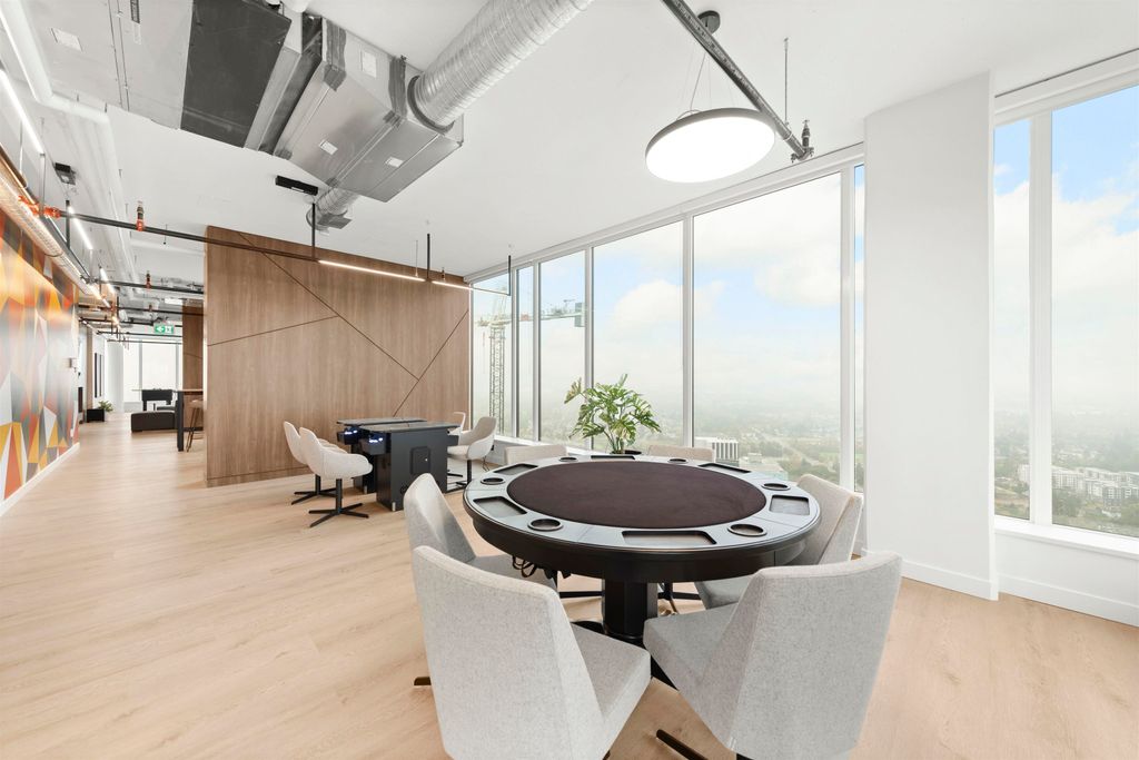 listing image 1103492701339464525