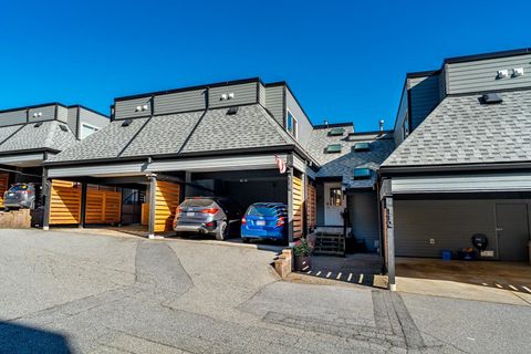 2721 Atlin Place 114 Coquitlam BC V3C 5B1