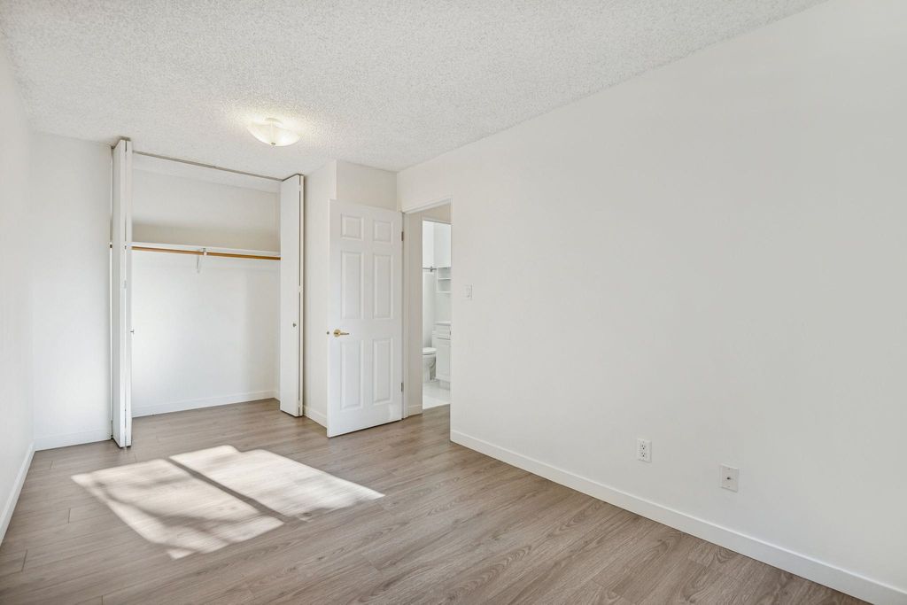 listing image 1104390933812830234