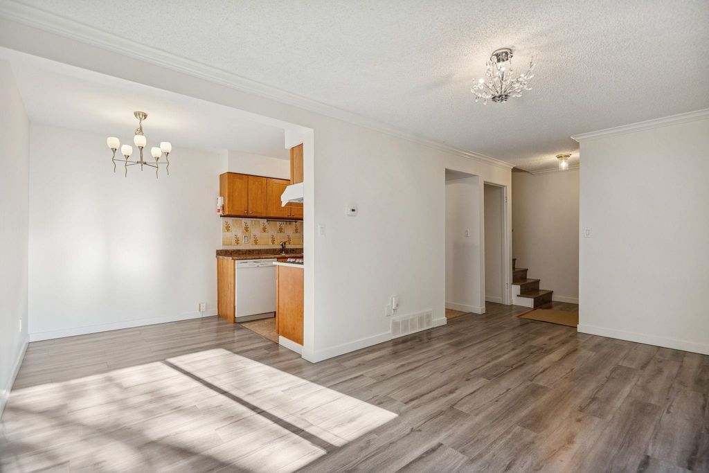 listing image 1101052173291341681