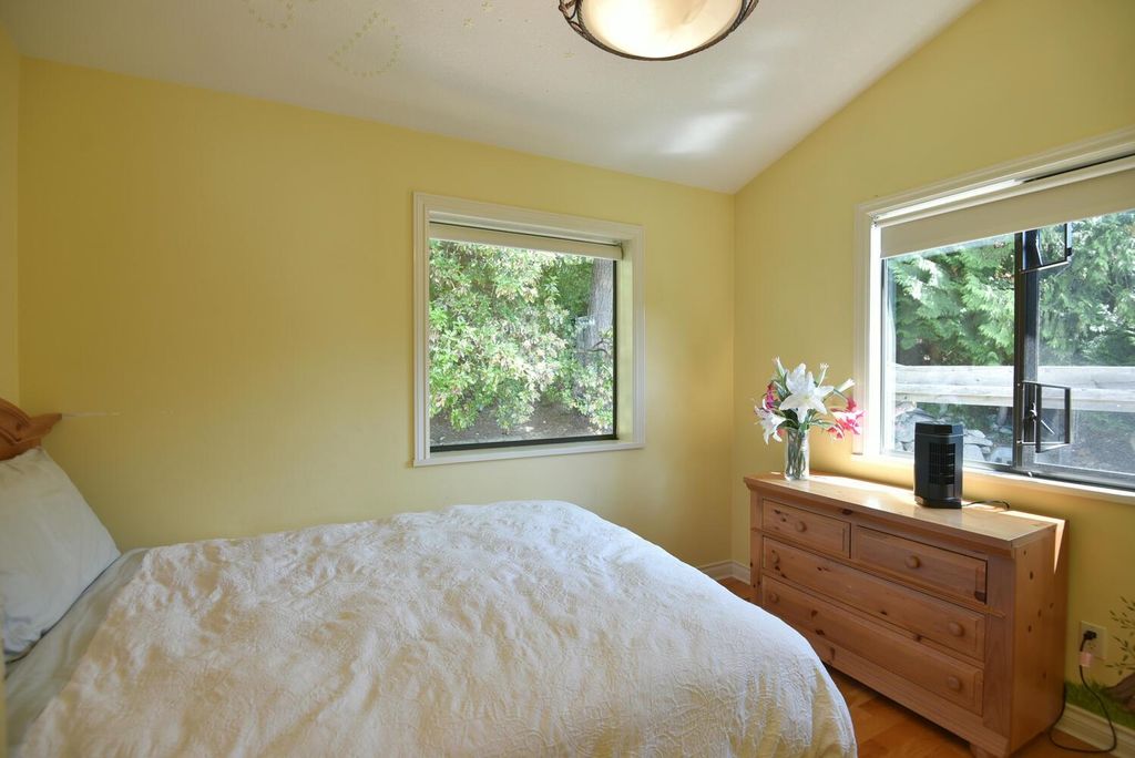 listing image 1107748488652325937