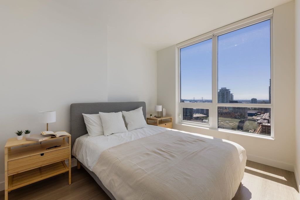 listing image 1106091119352149879