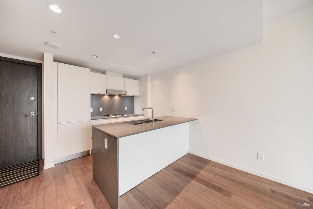 listing image 1100236220263844603