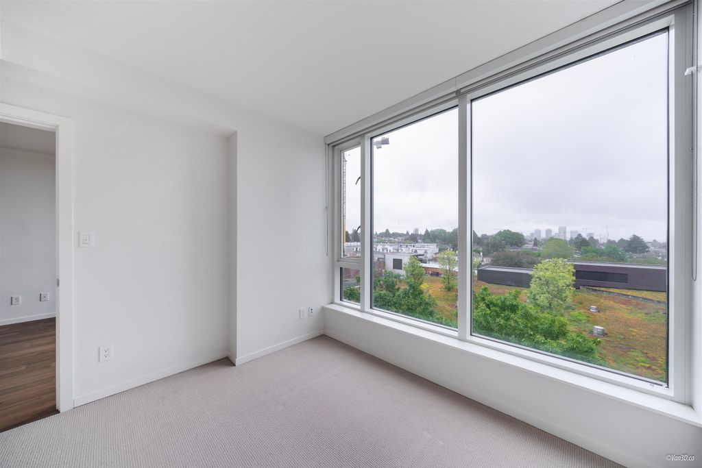 listing image 1107121286658985348
