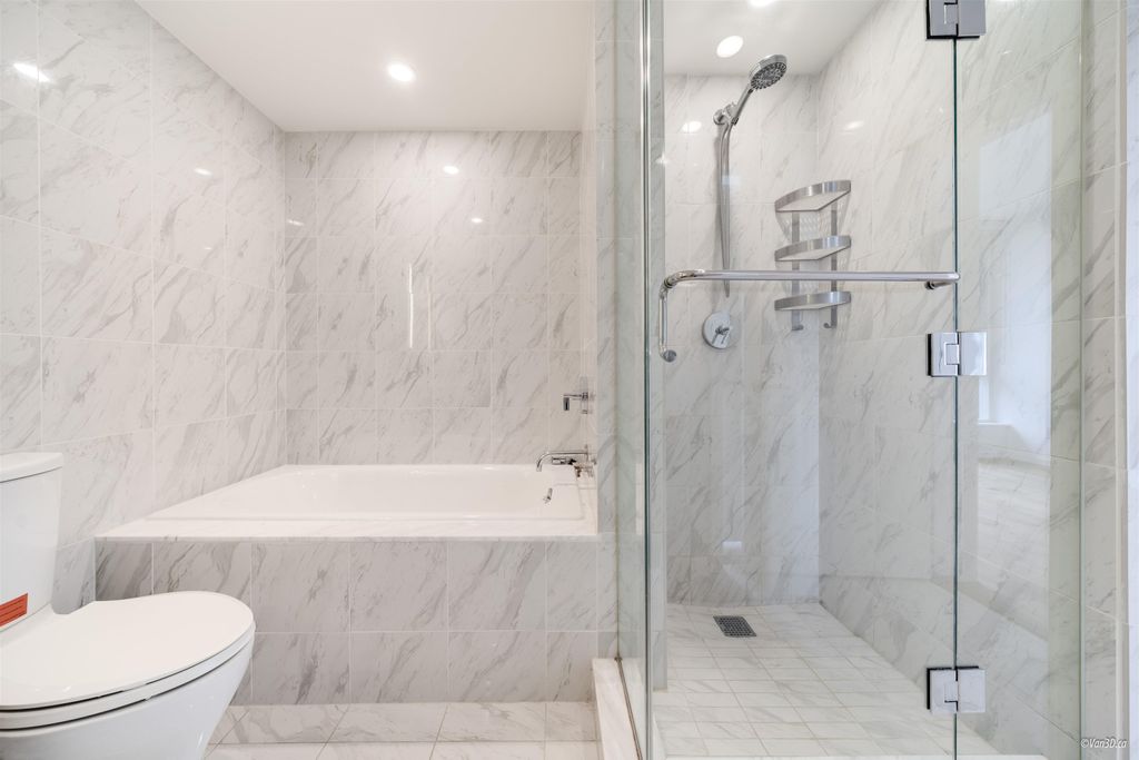 listing image 1109643811126137890