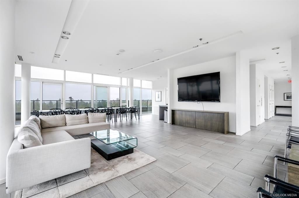 listing image 1108780476622342419