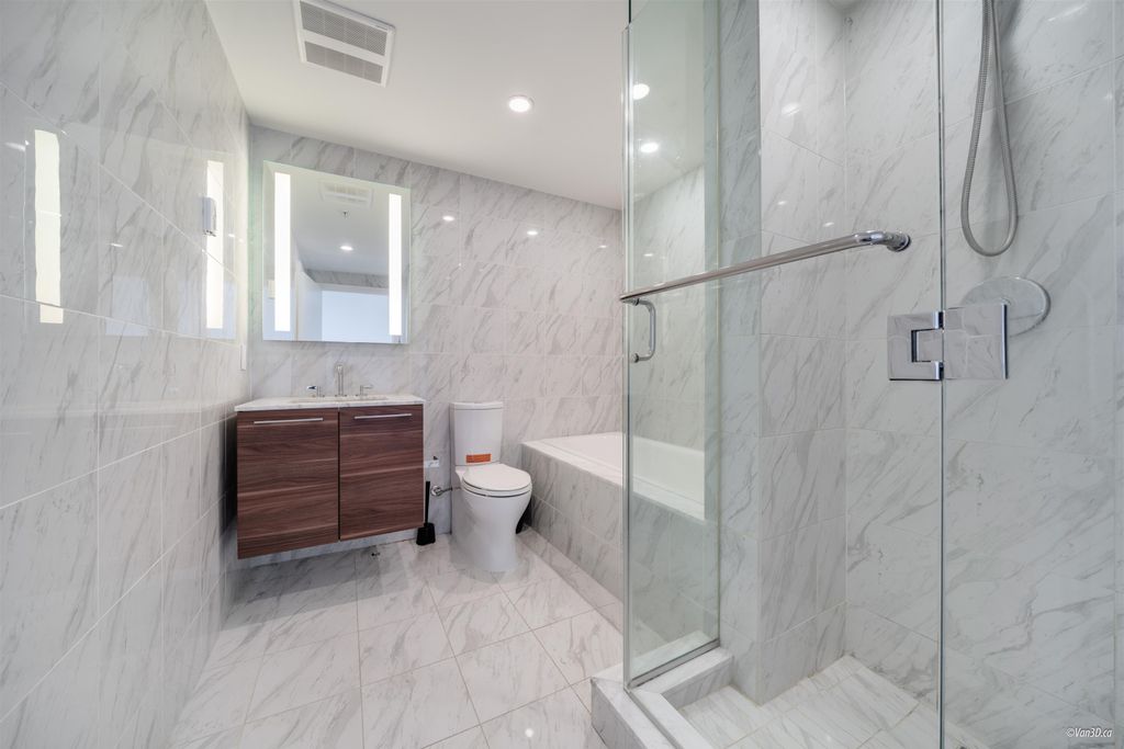 listing image 1104570101428393550