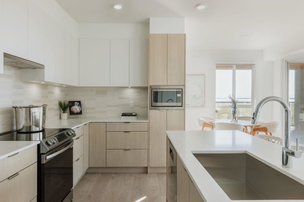 listing image 1104317991516265030