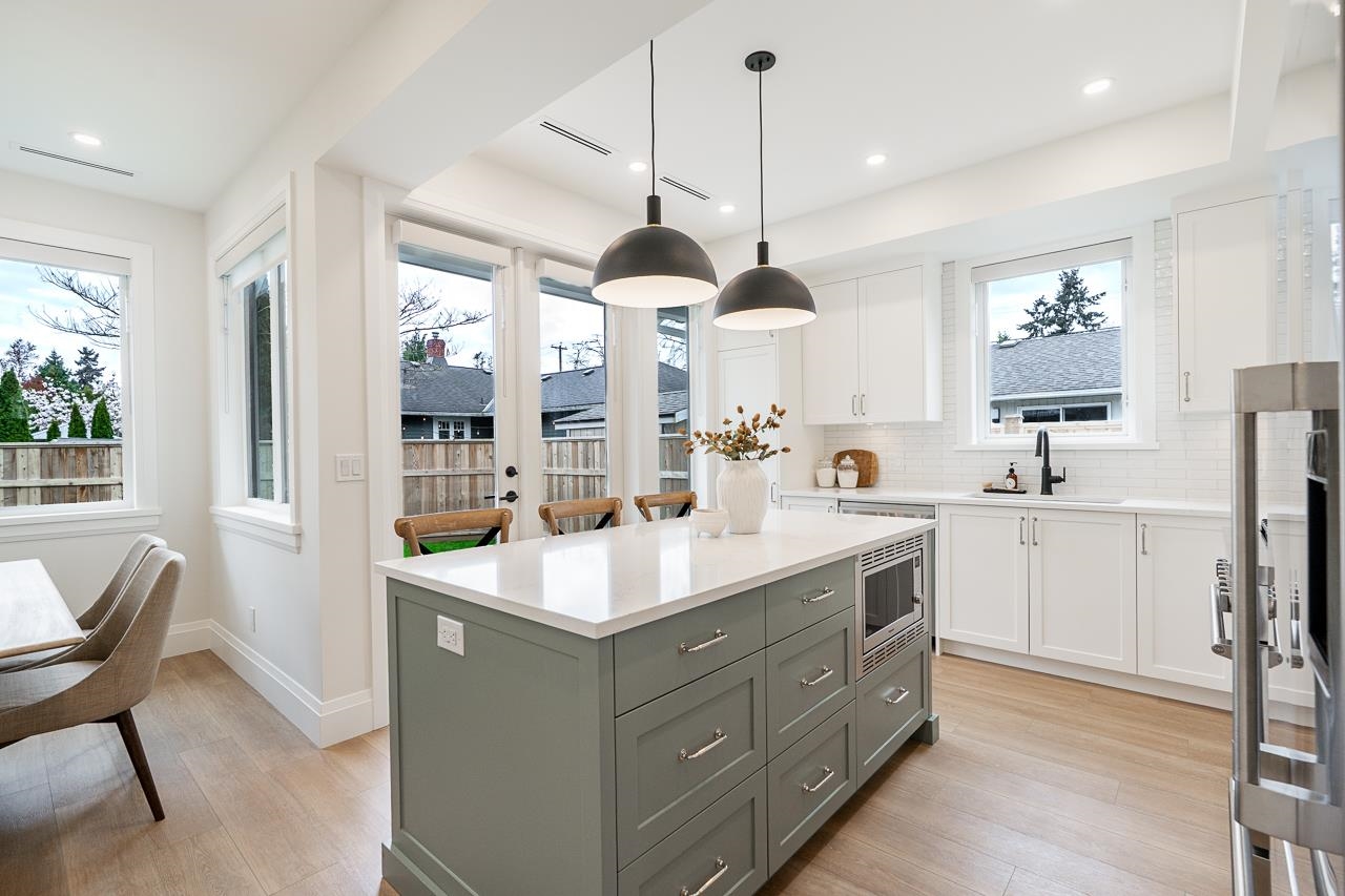 5411 Crescent Drive 1