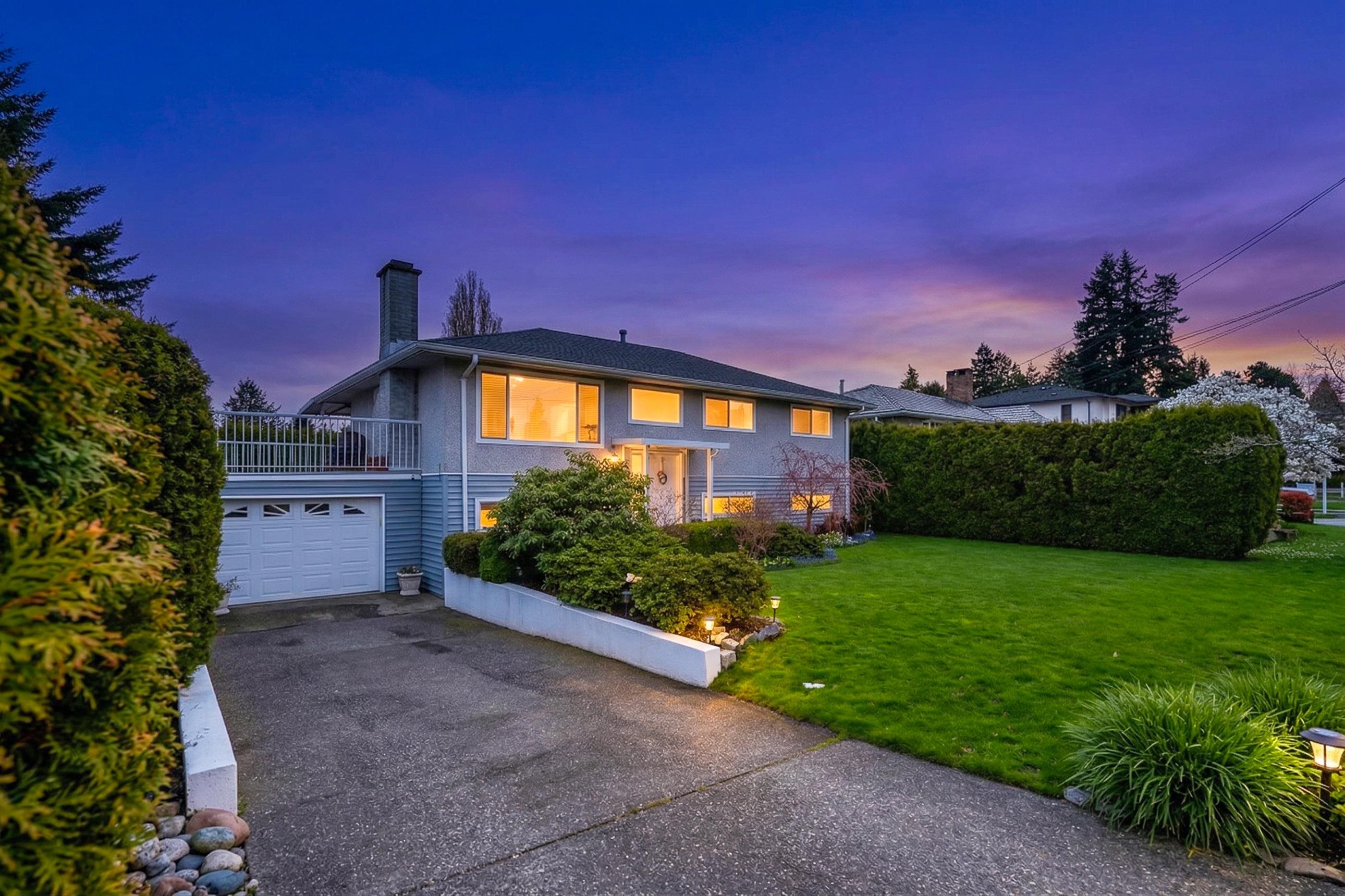 11129 N Fuller Crescent