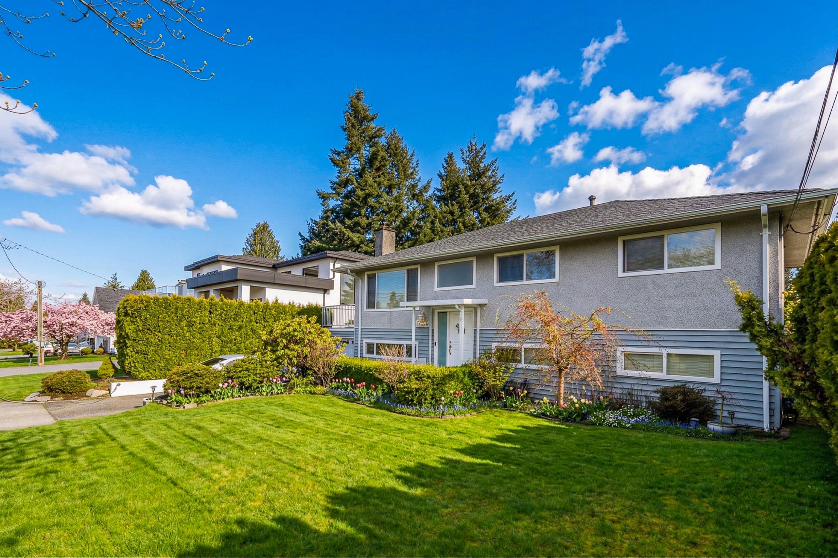 11129 N Fuller Crescent