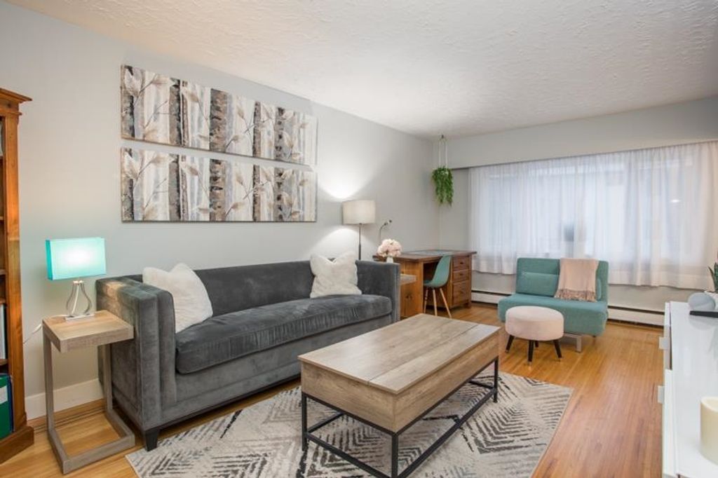 listing image 1101909360290476341