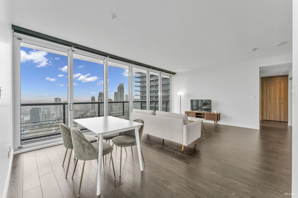 listing image 1108133185318935950