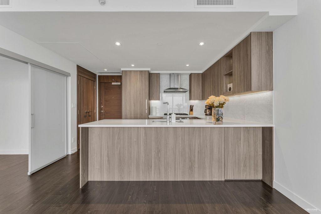 listing image 1109487693789800620