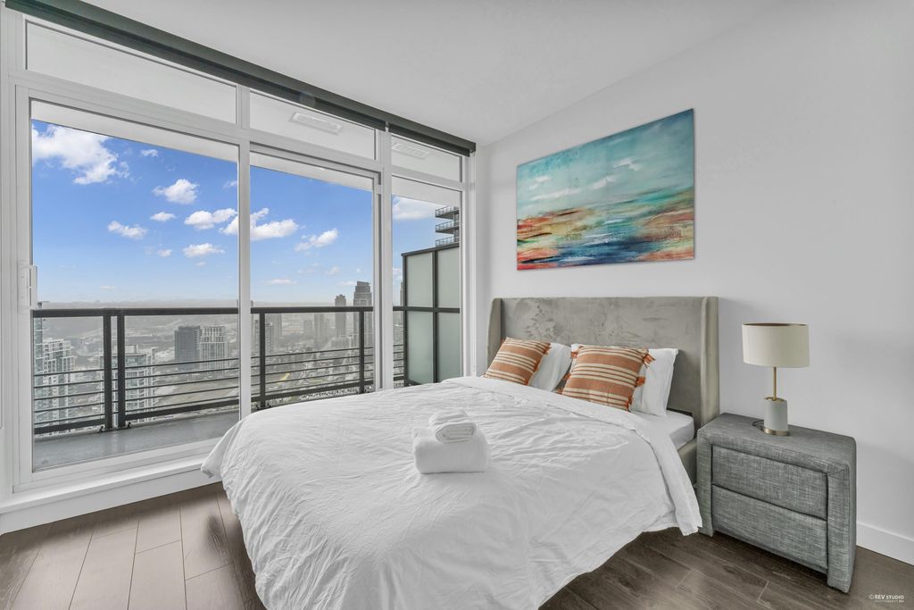 listing image 1103556821023776198